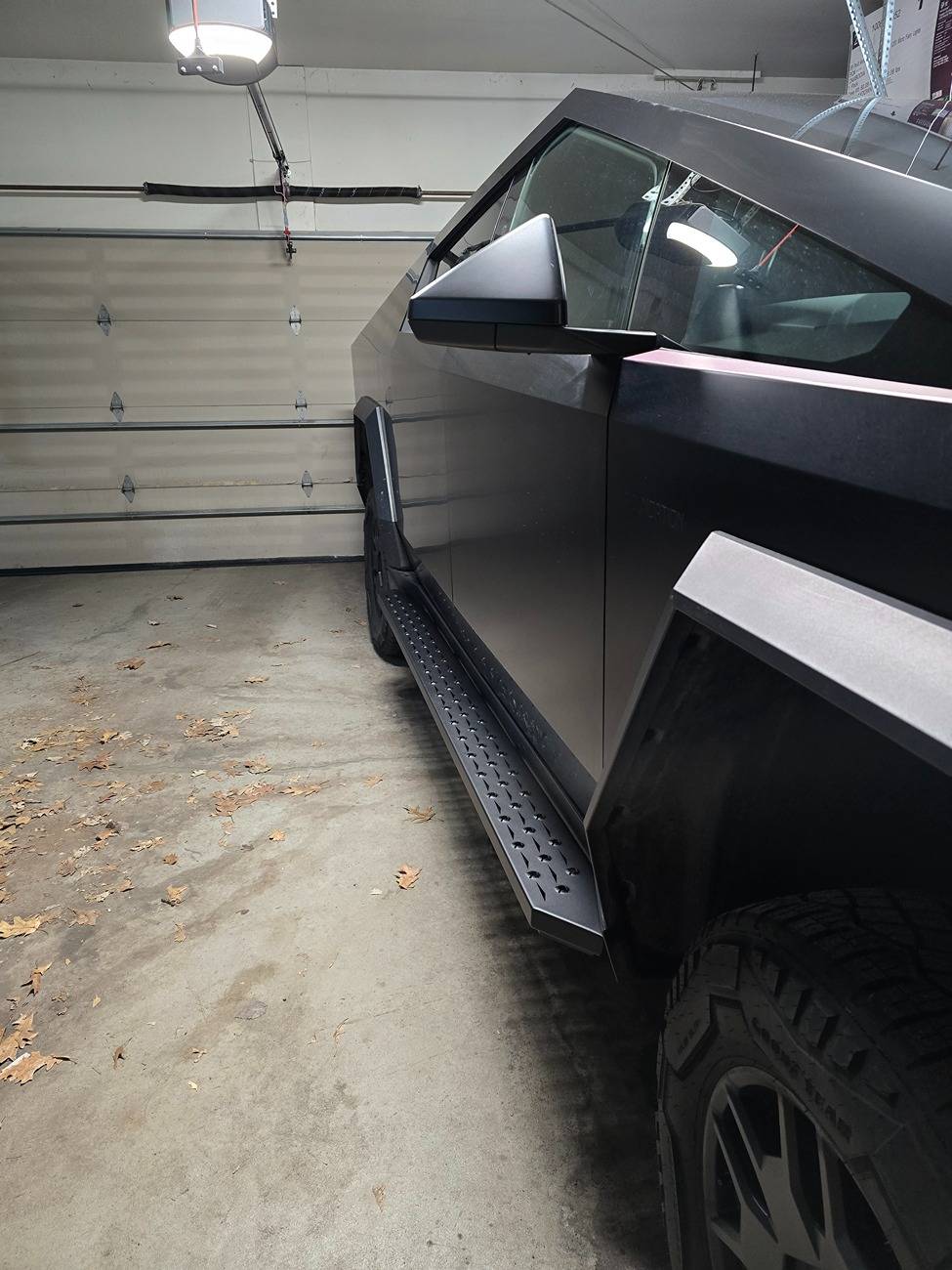 Tesla Cybertruck Running Boards 1000008879