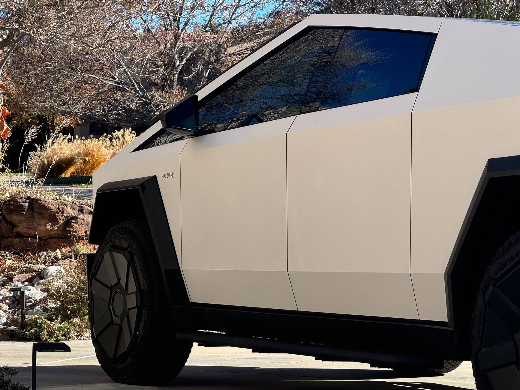 Tesla Cybertruck Running Boards IMG_3172