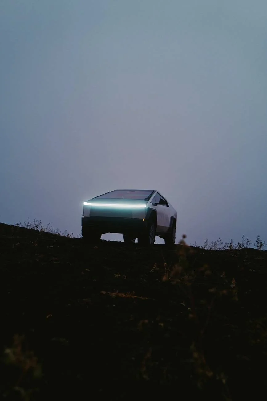 Tesla Cybertruck Daily random Cybertruck photos thread - Post Yours! 📸 🤳 GfDzg7EXsAAZ0Gc