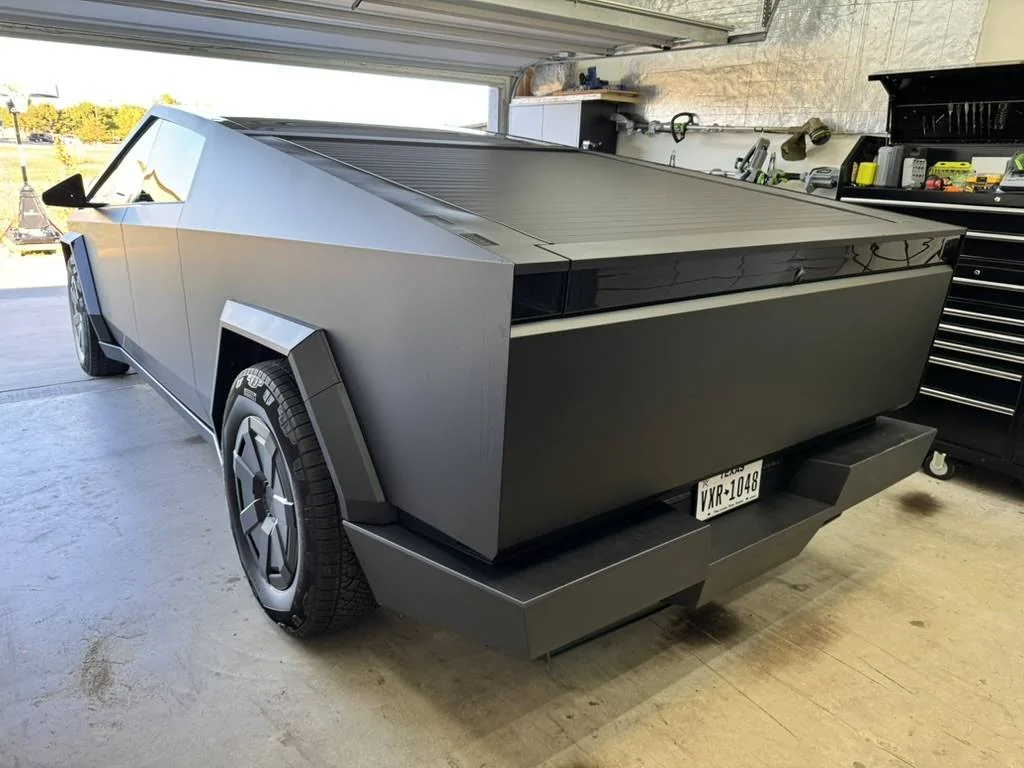 Tesla Cybertruck DIY PPF Wrap Job with TWRAPS! 030E5173-D602-4C53-AB5D-2BB6C4E00E03_1_105_c