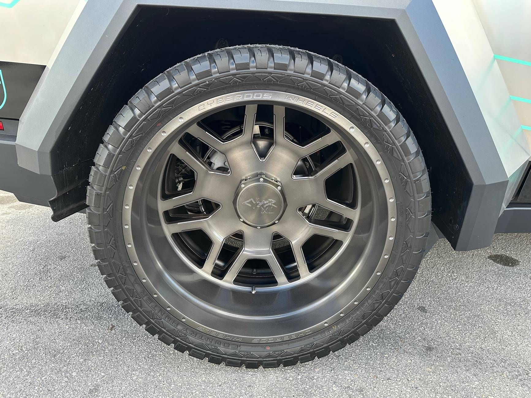 Tesla Cybertruck Got tire rotation and met dually Cybertruck owner, sound for reggae artist IMG_3822