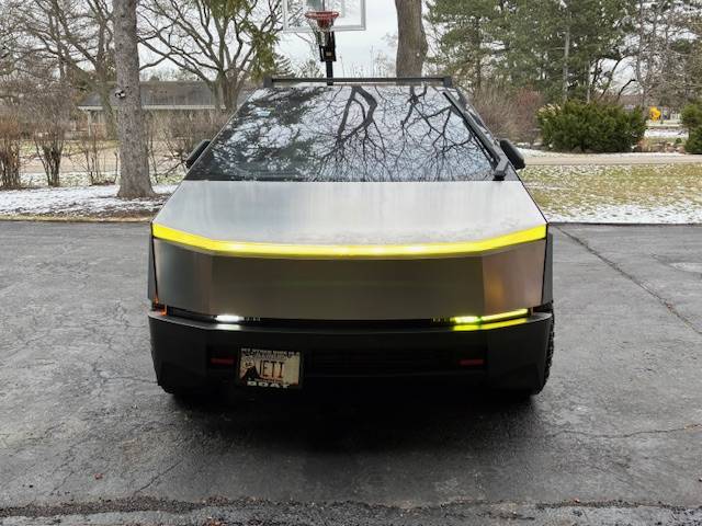 Tesla Cybertruck My winter lightbar solution (yellow lights using Lamin-X film) IMG_8837