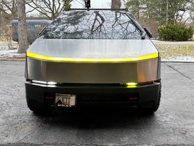 Tesla Cybertruck My winter lightbar solution (yellow lights using Lamin-X film) IMG_8838