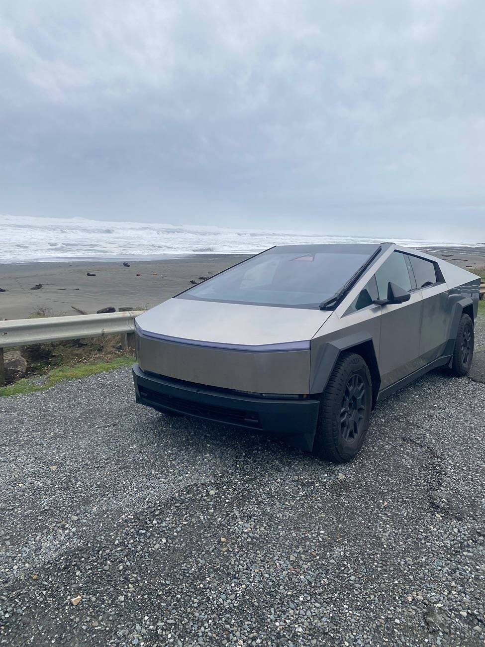 Tesla Cybertruck Daily random Cybertruck photos thread - Post Yours! 📸 🤳 IMG_7974