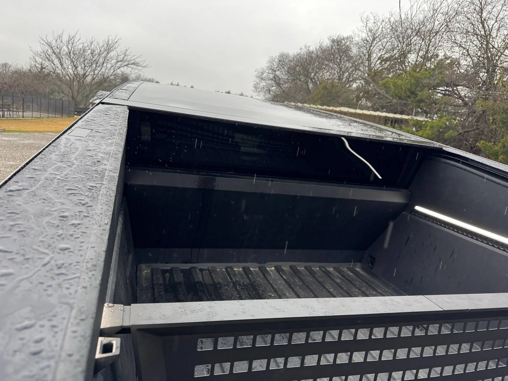 Tesla Cybertruck Tonneau cover gap issue fixed by Service Center under warranty IMG_6481