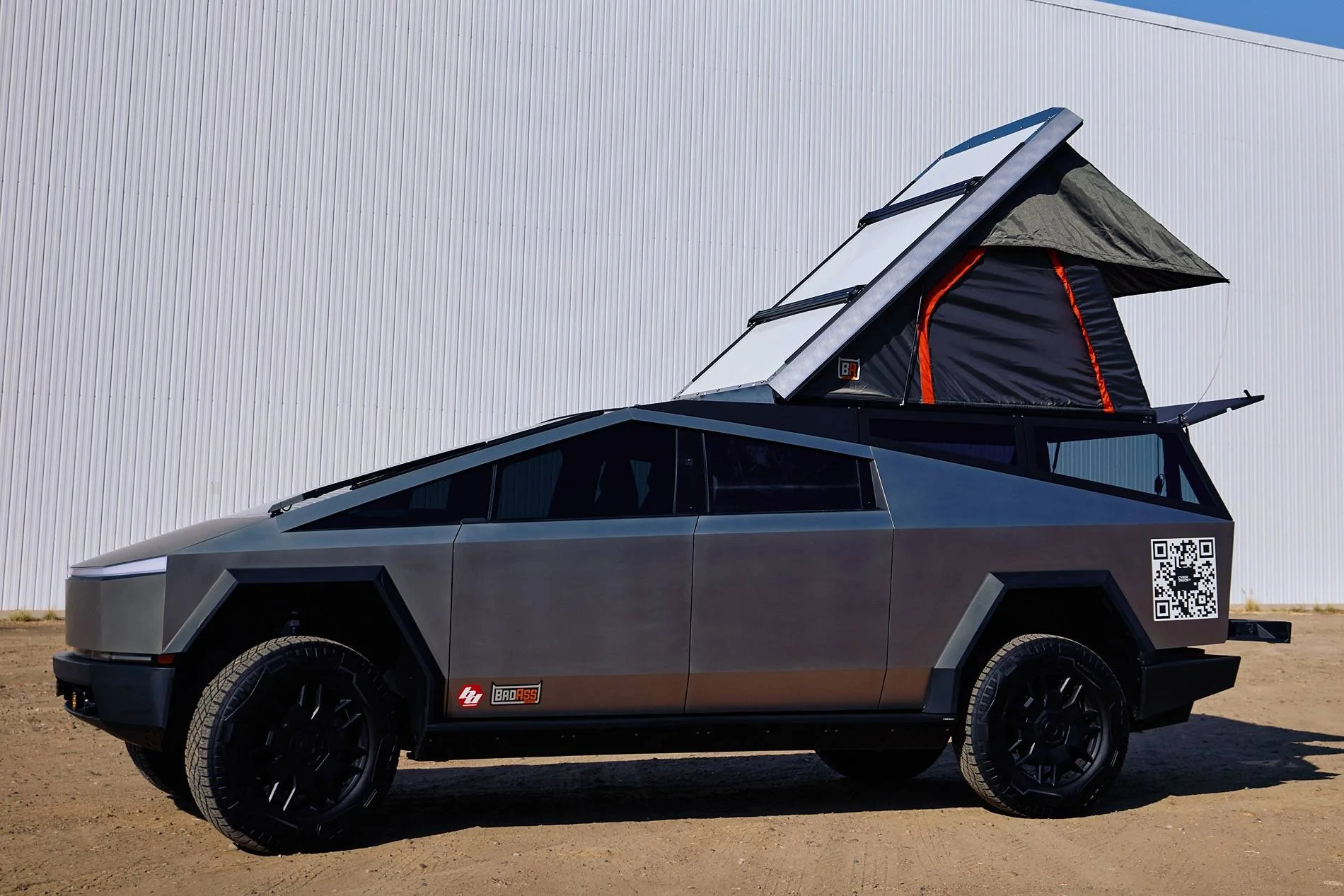 Tesla Cybertruck Waiting on rack and roof tent delivery - getting camping gear ready in the meantime 2024.12.04.CyberTruckCo Camper.106