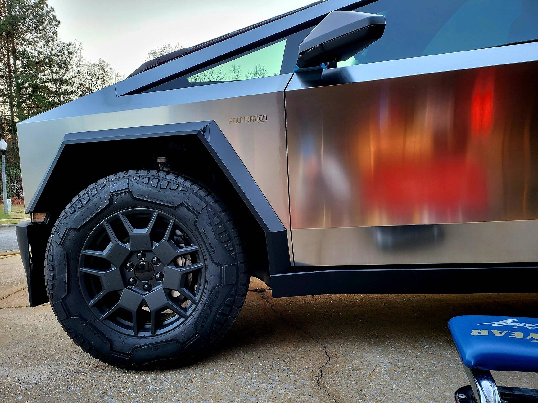 Tesla Cybertruck "Shine Bright 🌞 Like a Diamond 💎  "White Diamond Metal Polish" making 007 *Casino Royale* clean. 20241221_162635
