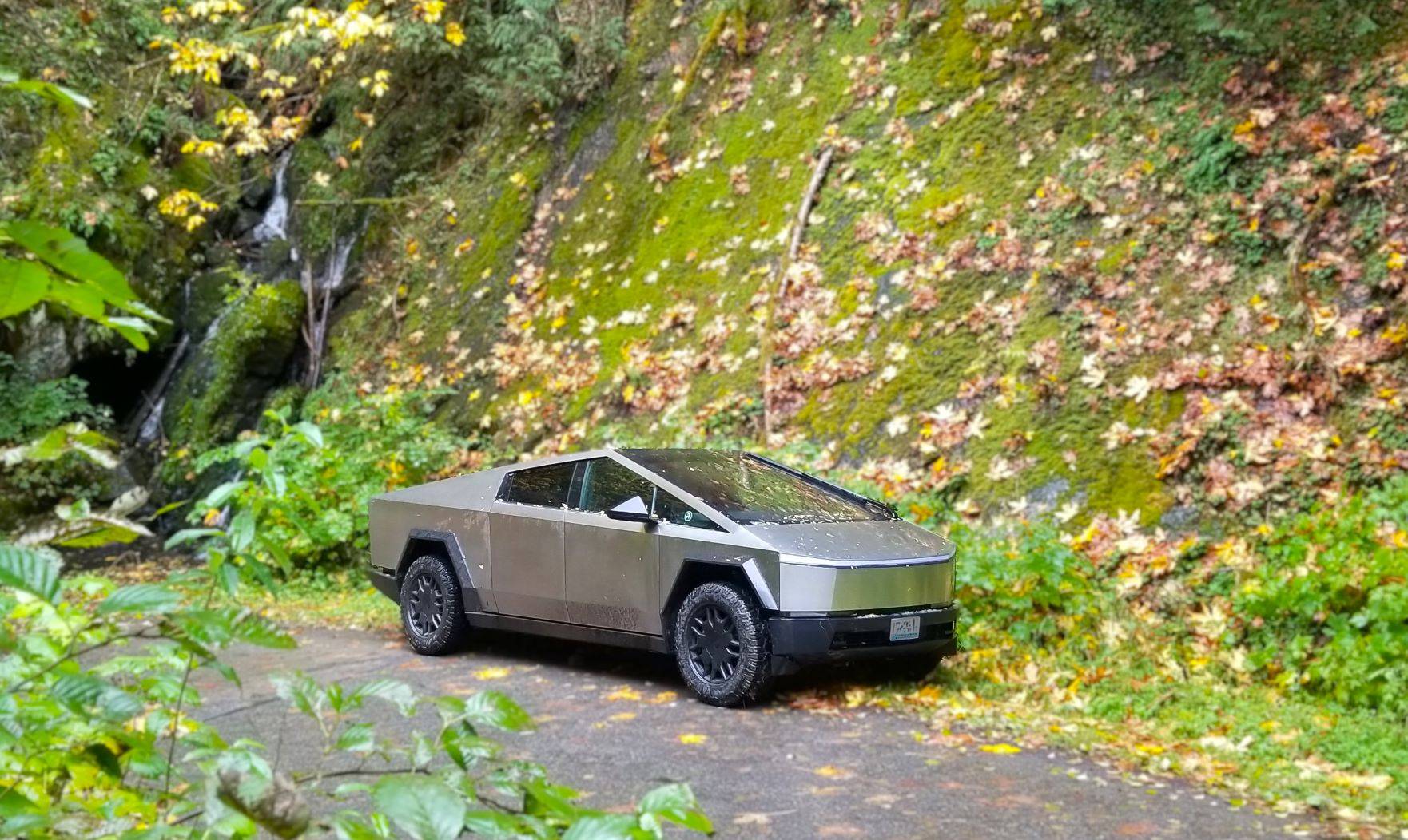 Tesla Cybertruck Need help! ;-) 20241018_132537adsm