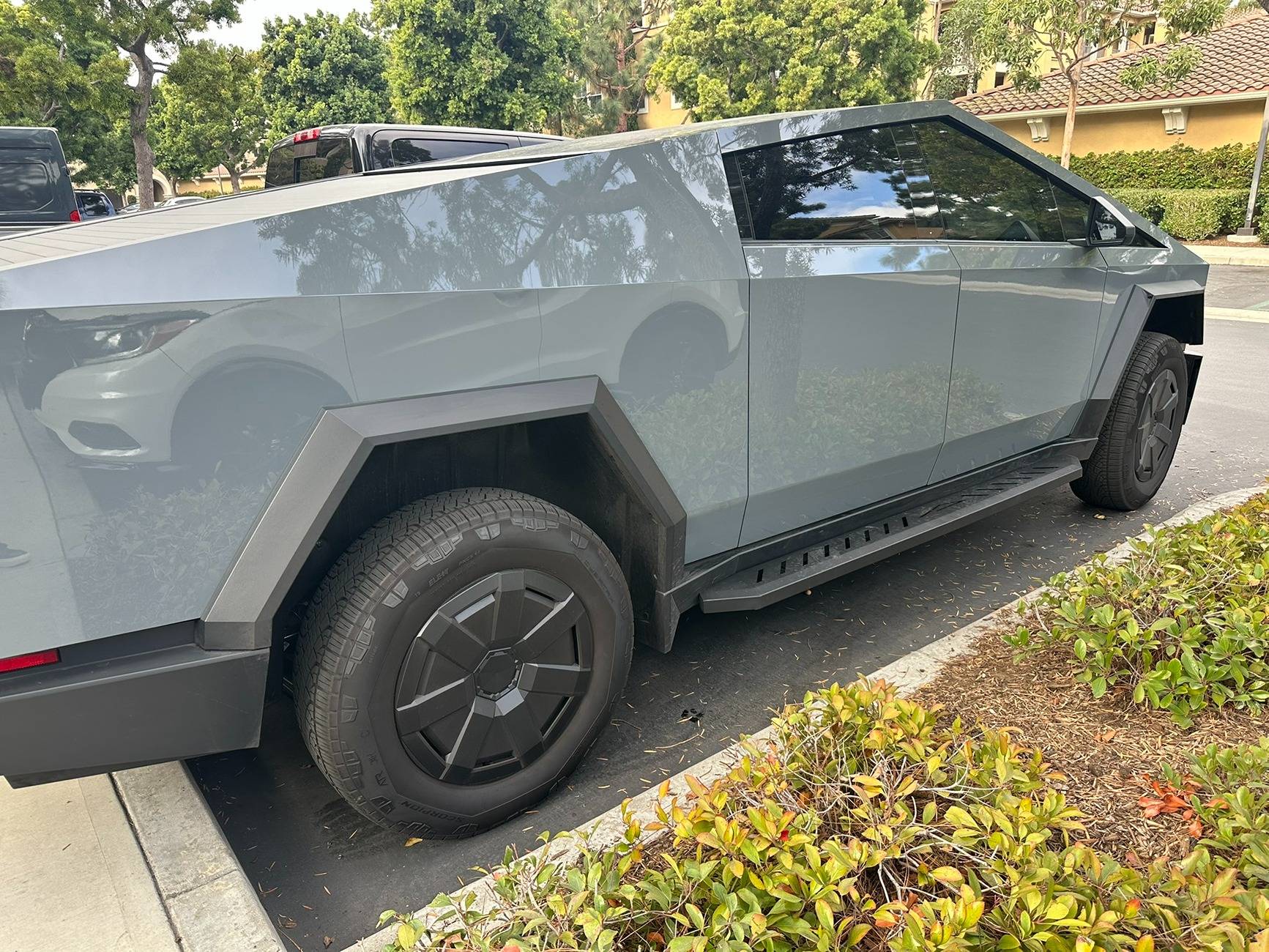 Tesla Cybertruck Tesstudio Running Board Review - best OEM looking option IMG_8946.JPEG