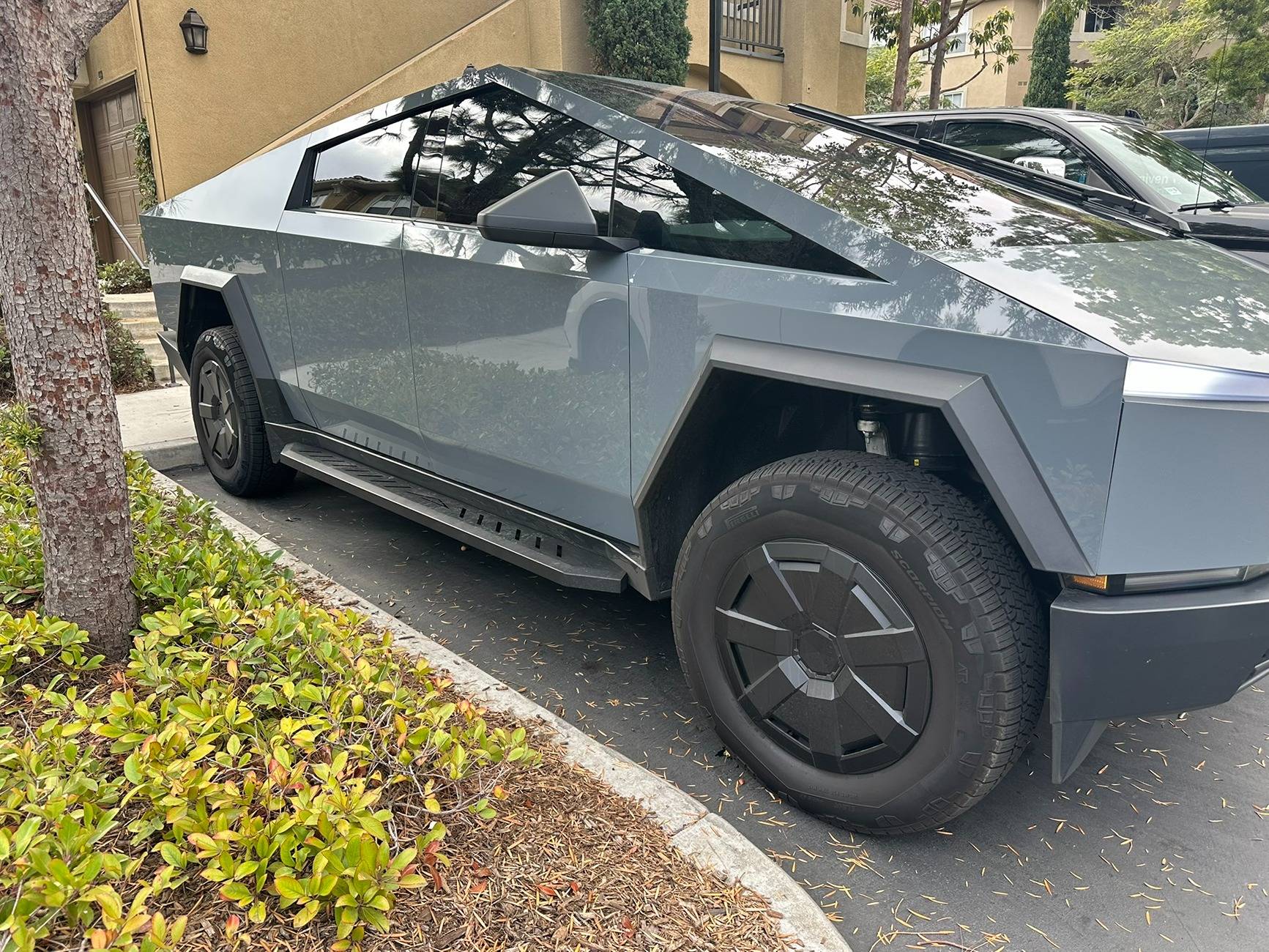 Tesla Cybertruck Tesstudio Running Board Review - best OEM looking option IMG_8948.JPEG