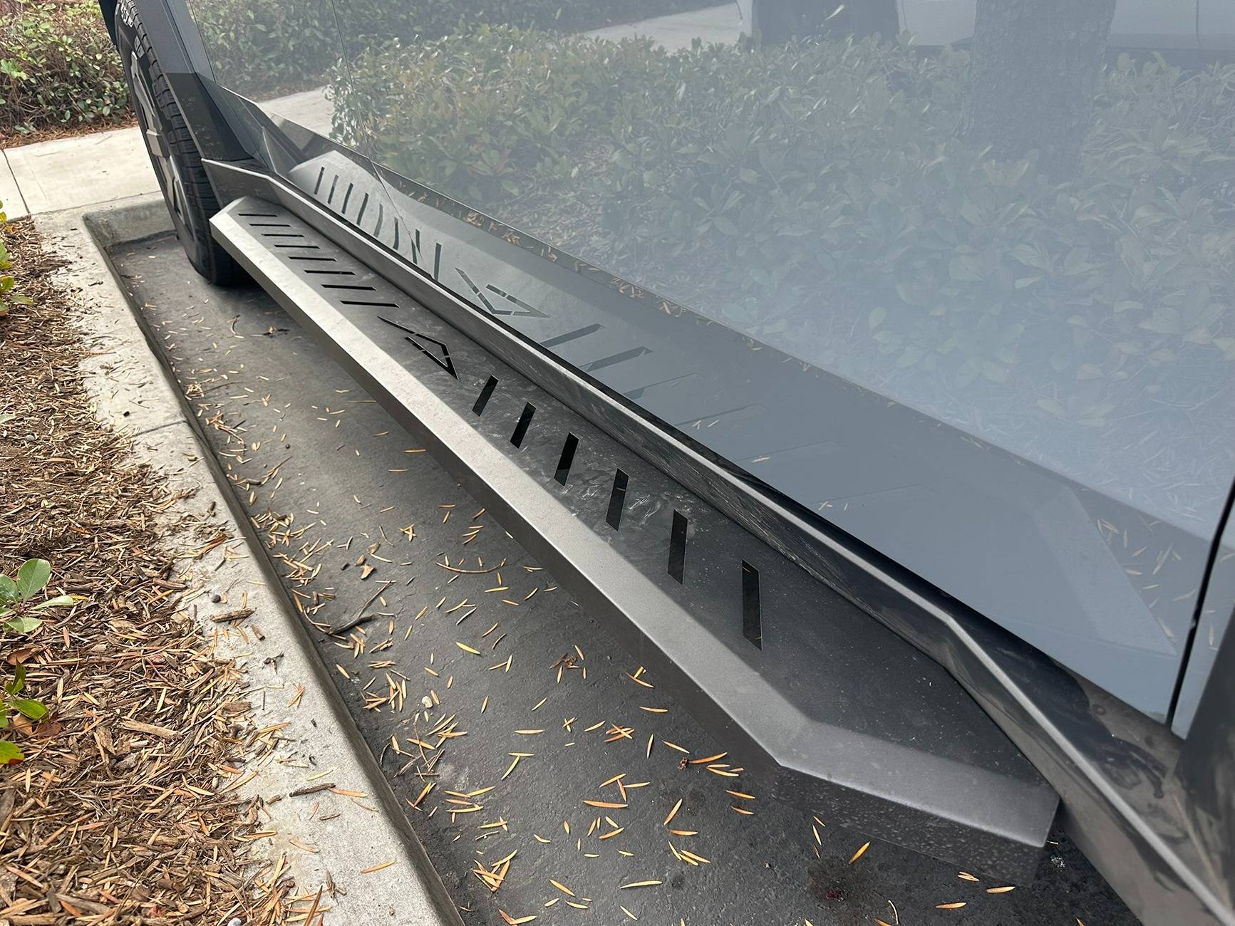 Tesla Cybertruck Tesstudio Running Board Review - best OEM looking option IMG_8949.JPEG