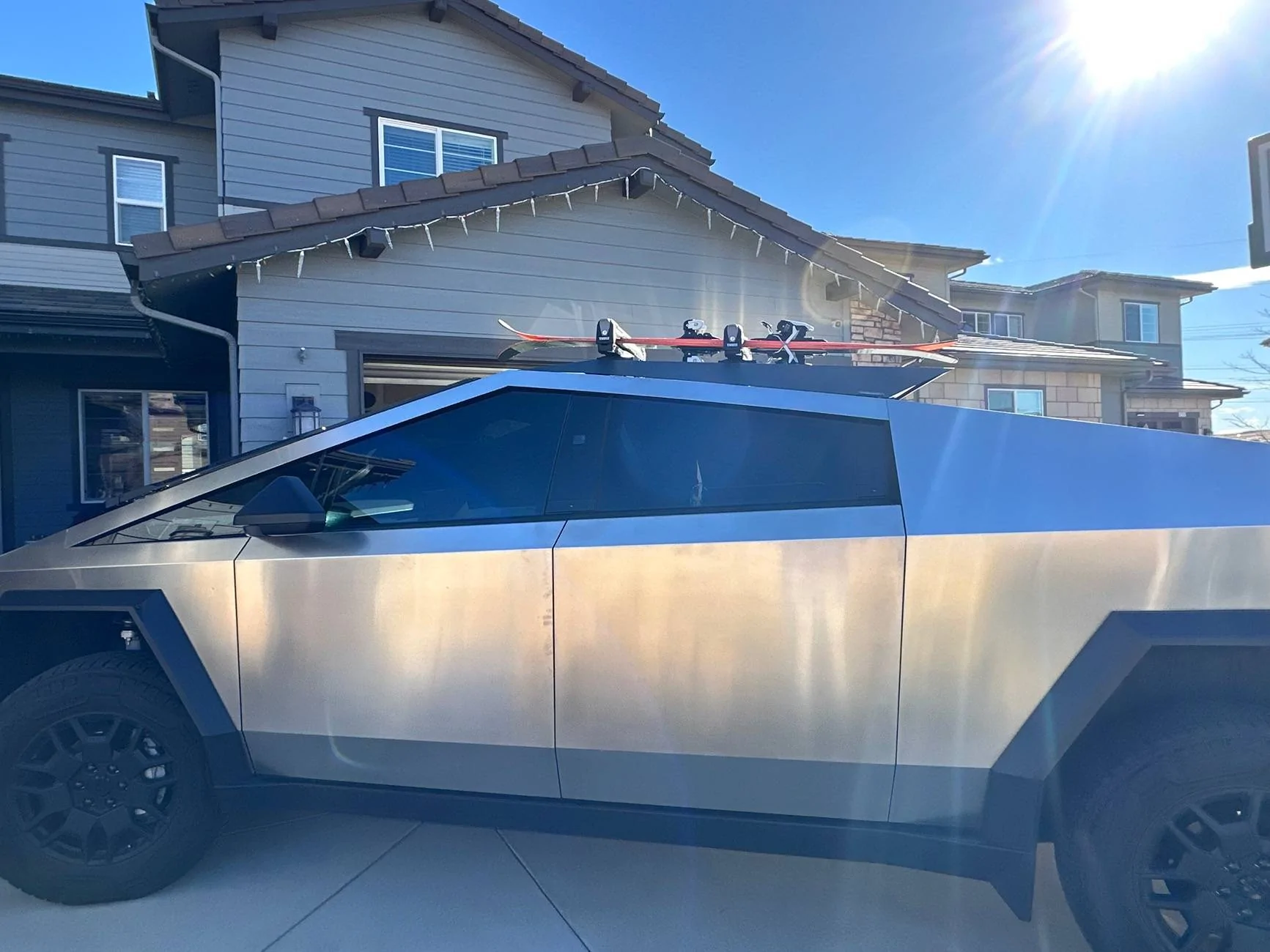 Tesla Cybertruck CybertruckCo roof rack IMG_5096