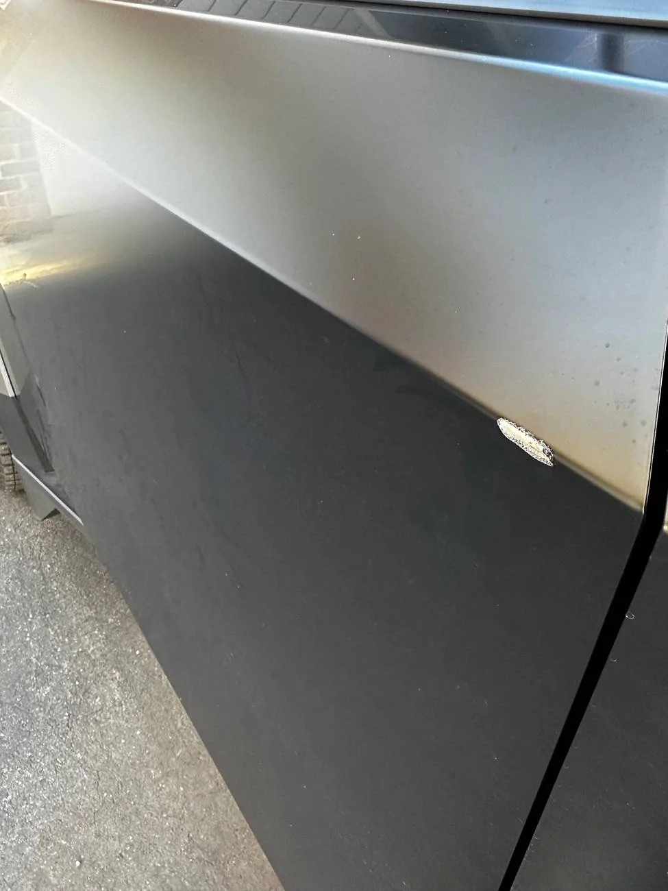 Tesla Cybertruck Car door ding with PPF IMG_0085