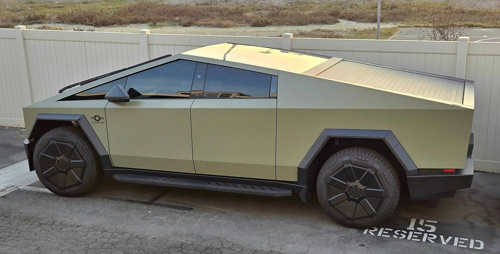 Tesla Cybertruck GREEN Vinyl Wrap & PPF Cybertruck -- Photos & Videos Rugged Combat Green (Avery Dennison SW900 Vinyl Wrap) on Cybertruck 5