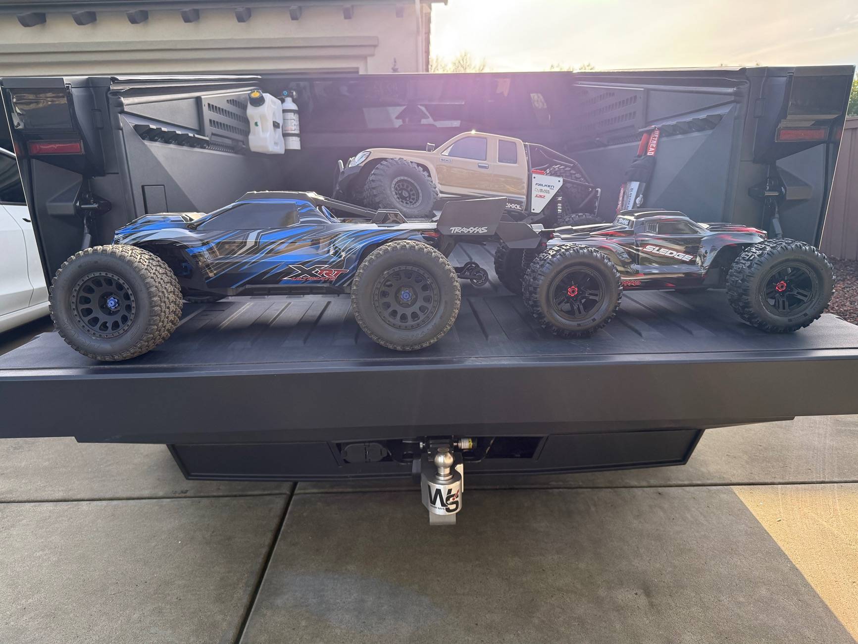 Tesla Cybertruck RC Bashing and Crawling IMG_7273