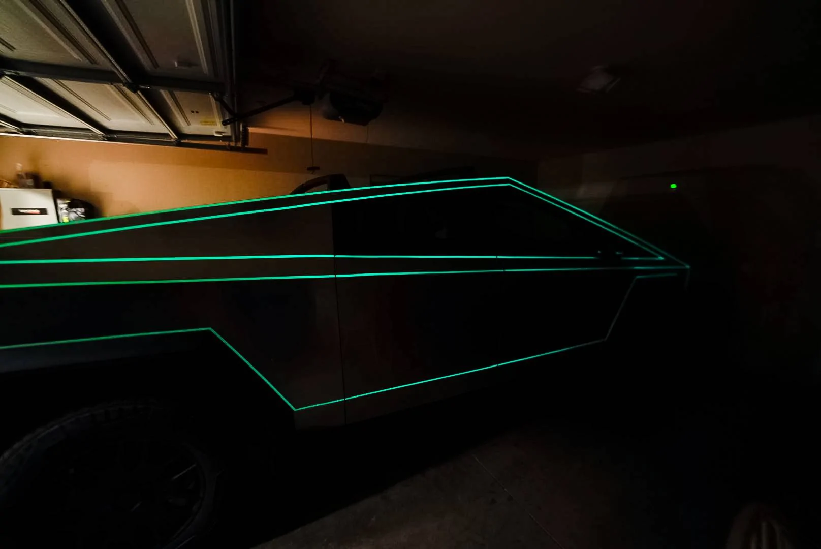 Tesla Cybertruck GLOW IN THE DARK TRON theme with clear PPF wrap…Interior Neon Lighting _7R51411