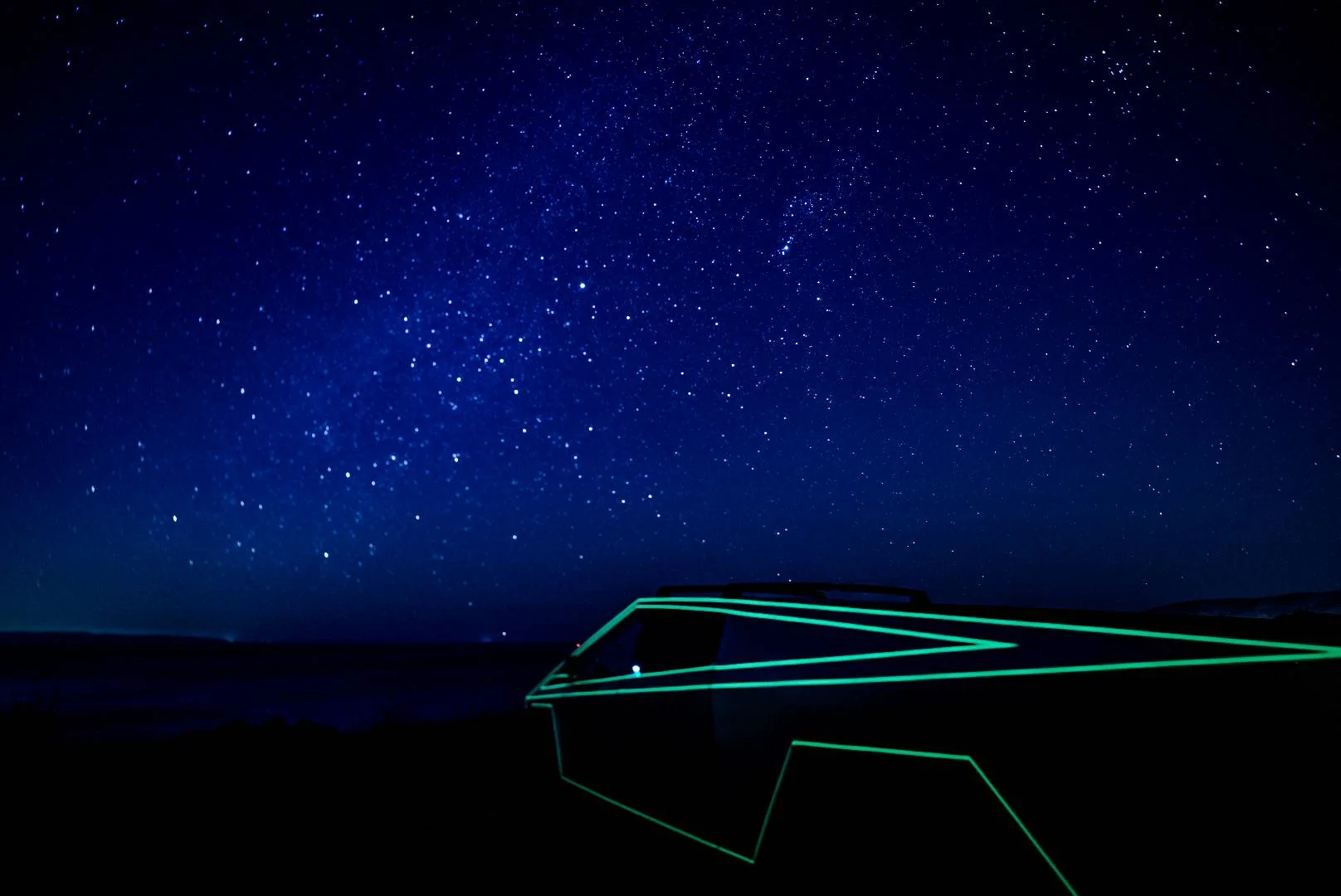 Tesla Cybertruck Out stargazing last night… _7R51432
