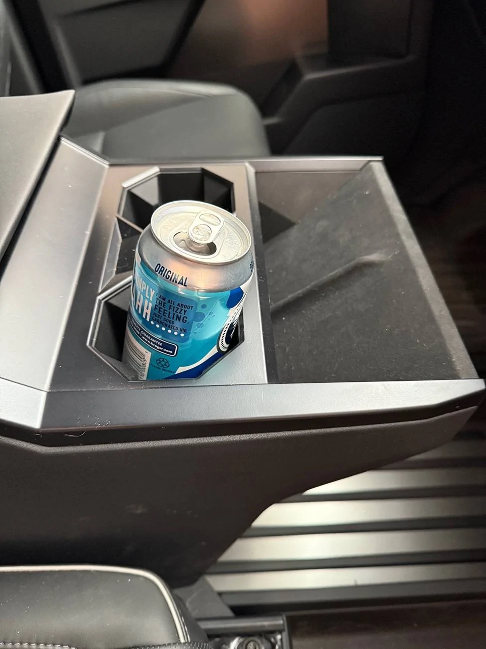 Tesla Cybertruck Cybertruck Center Console Cupholder IMG_6718