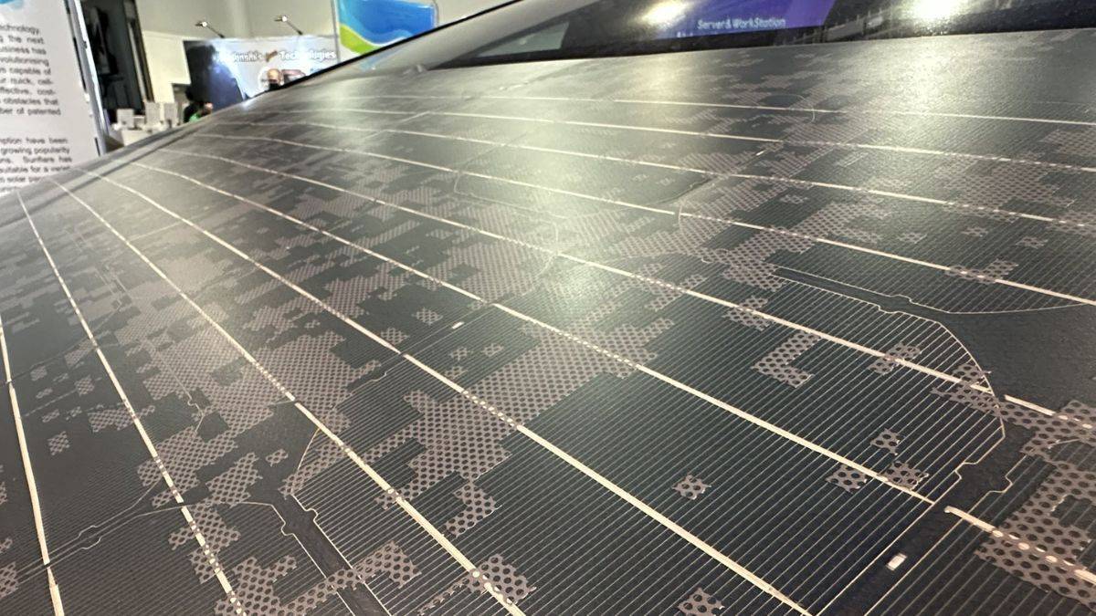 Tesla Cybertruck Solar Panel Wrapped Cybertruck debuts at CES 687799_10225144639075029_4908067741630572114_n-