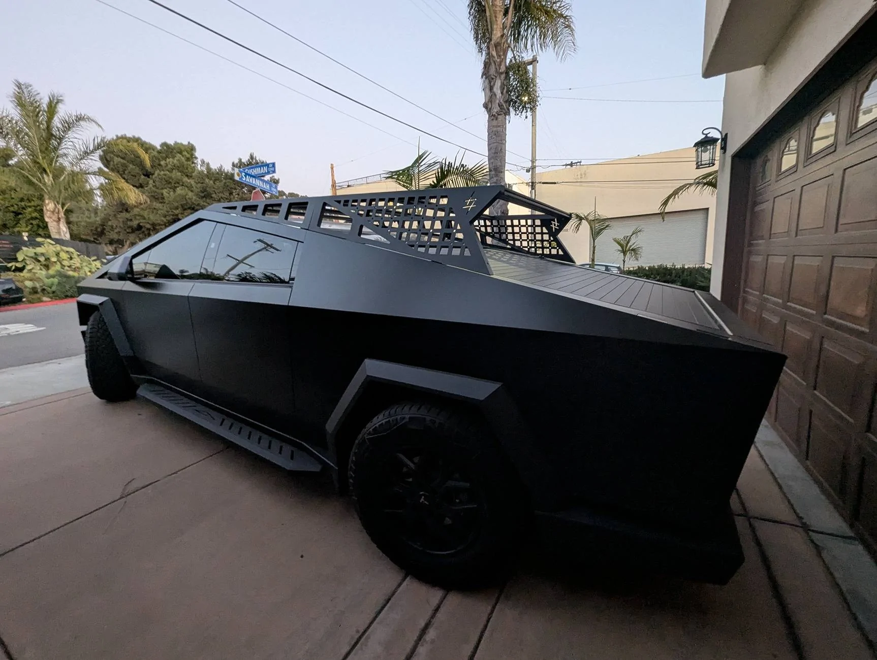 Tesla Cybertruck Introducing the Cyberlanding Kit with Easy Truck Bed Access: Mars Expedition Rack System PXL_20250110_011401474.MP