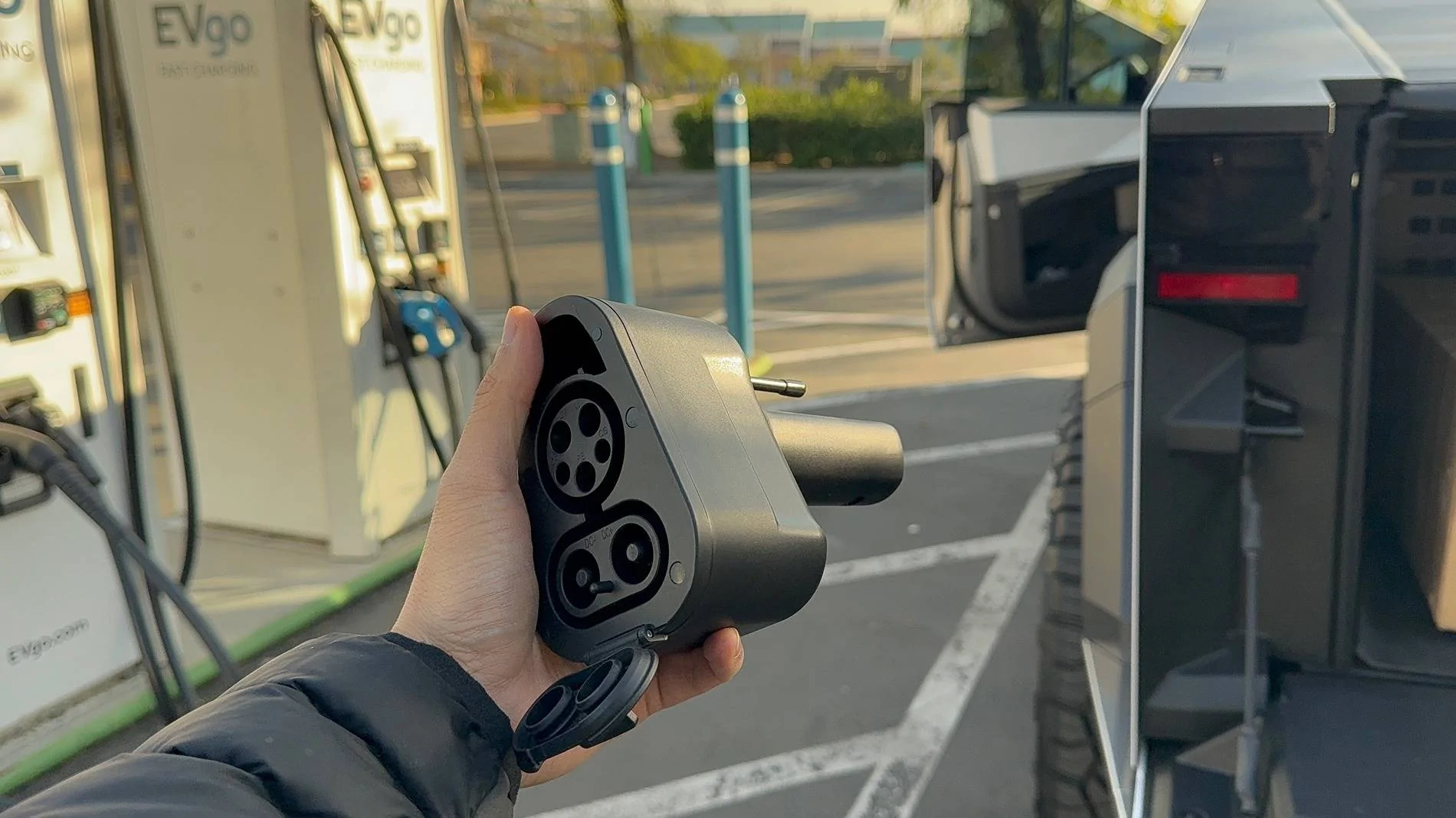 Tesla Cybertruck New Products on Hansshow Amazon Today IMG_6408