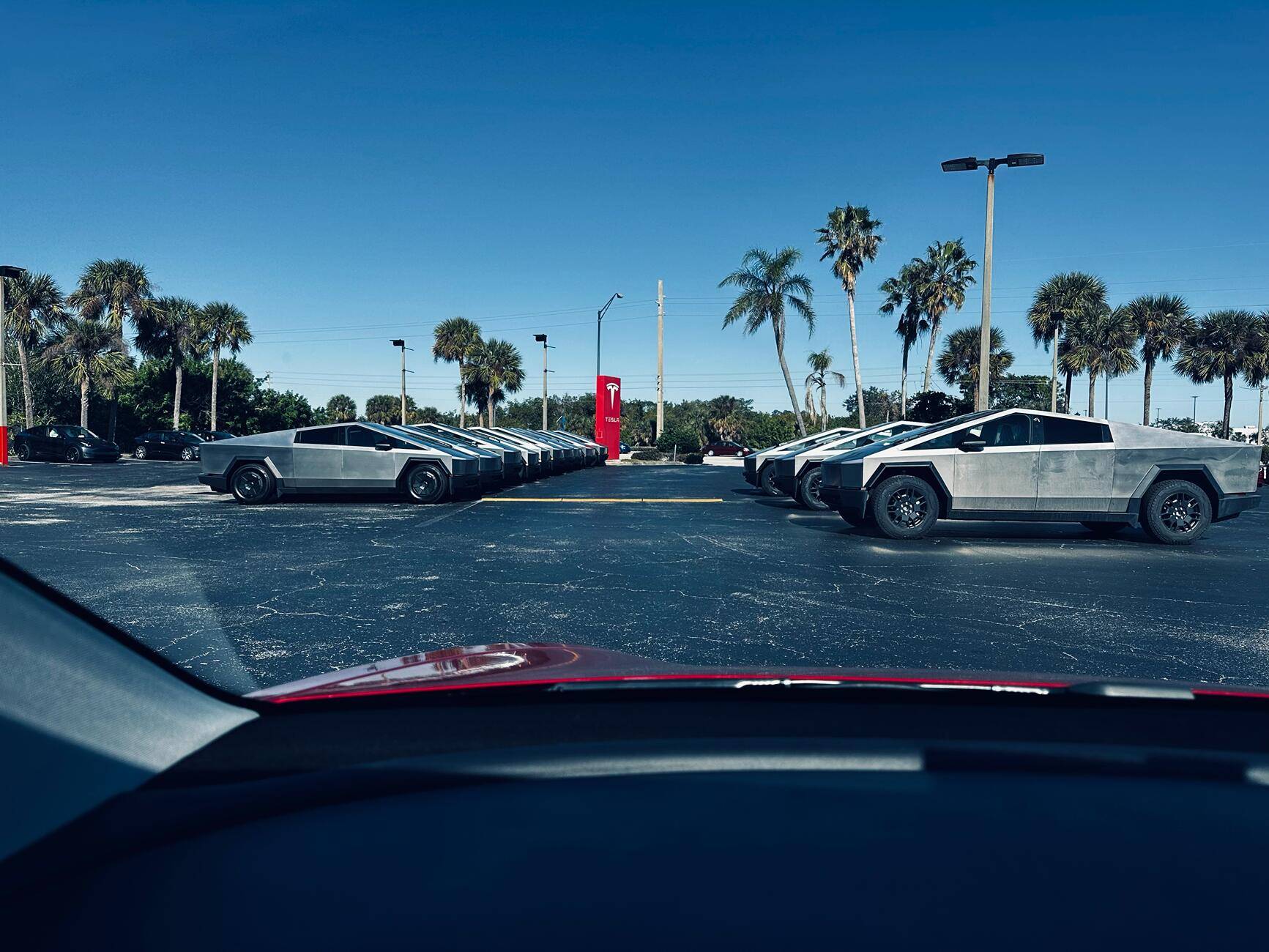 Tesla Cybertruck Merritt Island, FL: lots of new Cybertrucks available tempImageX9iRKk