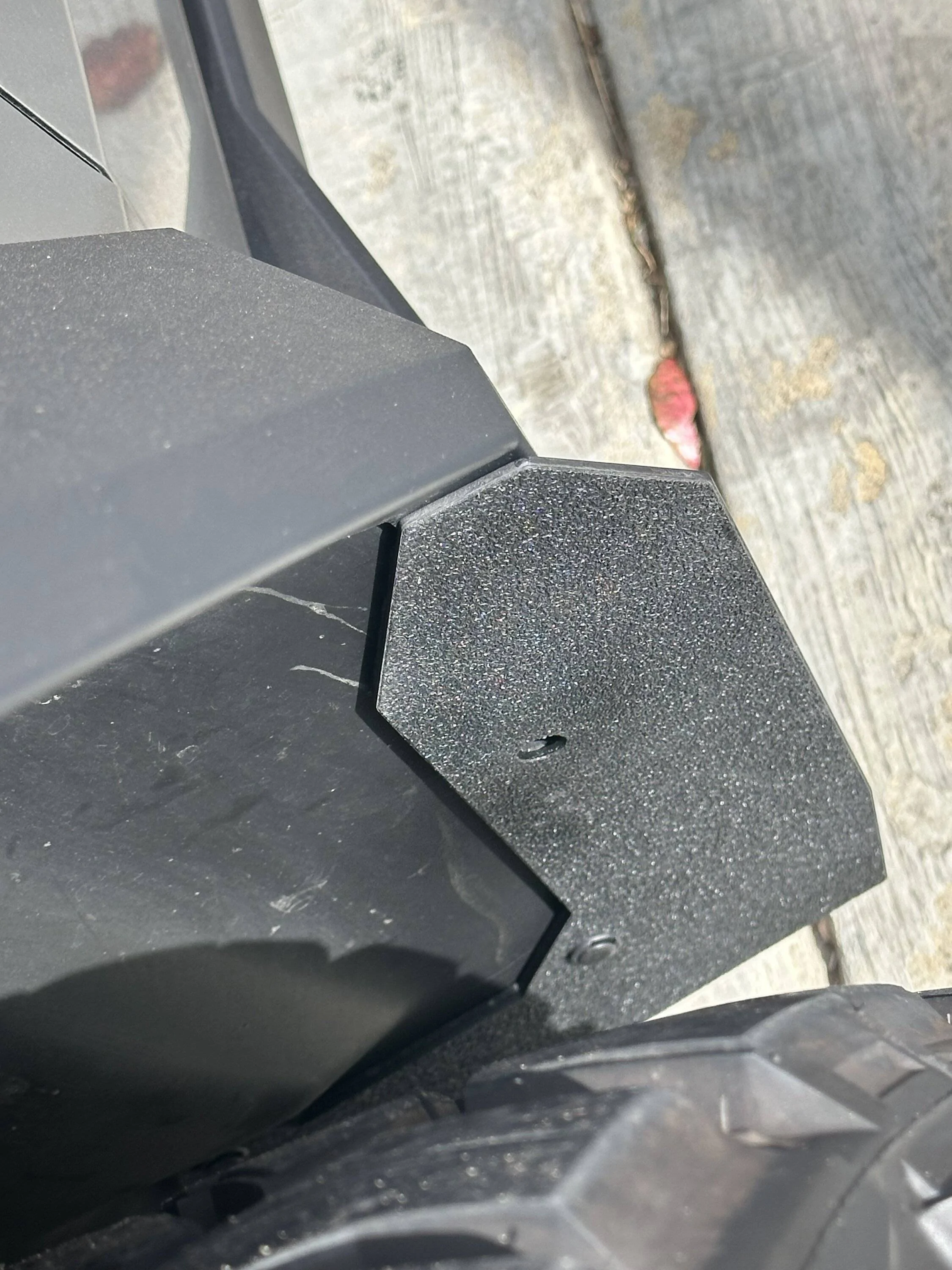 Tesla Cybertruck T-sportline Carbon Mudflap body pin Fix-installed IMG_1790