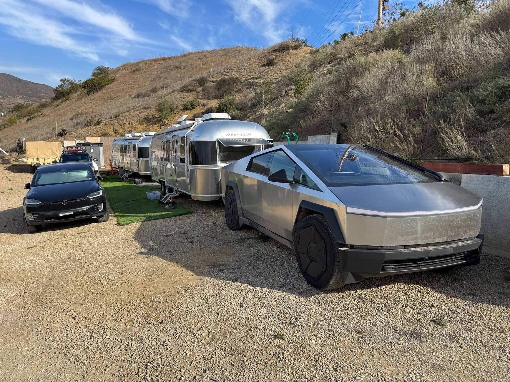 Tesla Cybertruck Cybertruck burned down in LA wildfires IMG_2446