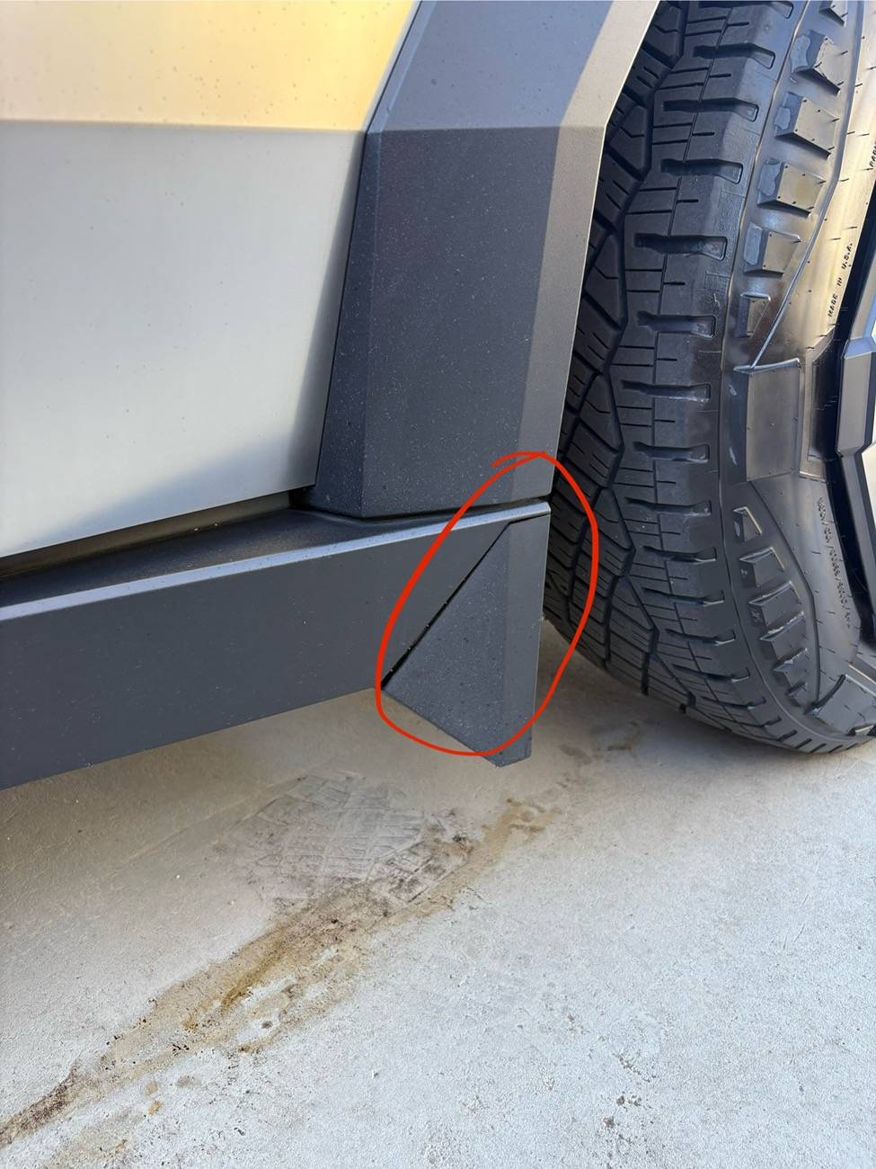 Tesla Cybertruck Rocker damage replacement process IMG_6758