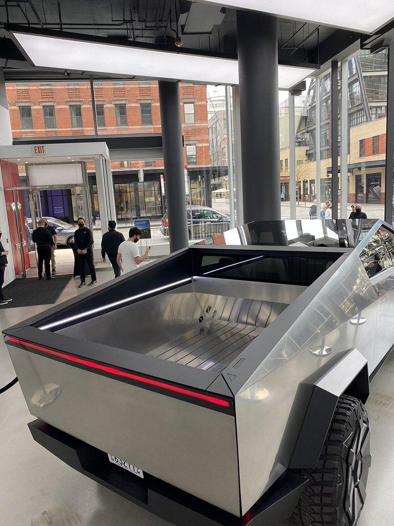 Tesla Cybertruck Real Life Cybertruck Photos Compilation (No renders please) tesla-cybertruck-nyc-2