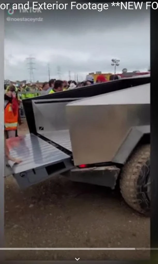 Tesla Cybertruck CT rear bumper is not a bumper tailgate-obtuseangl