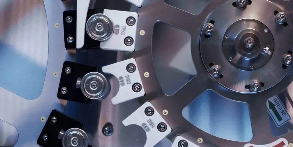 Tesla Cybertruck Tesla’s 4680 battery cell pilot production line hits 70-80% yield: report tesla-battery-4680-production-line-1024x516