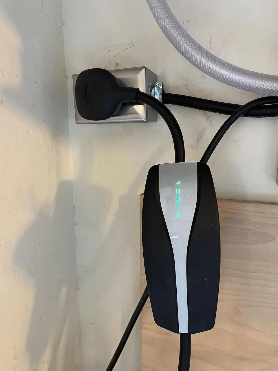 Tesla Cybertruck Charging station for home/work IMG_8723