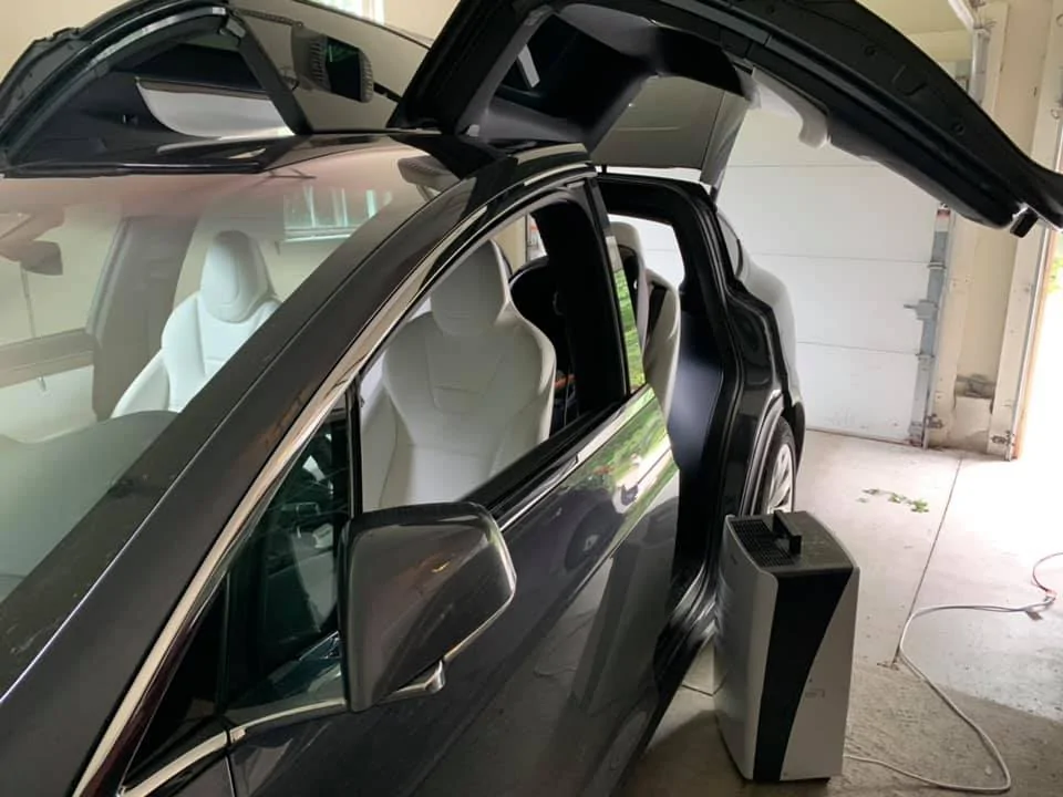 Tesla Cybertruck Boat Mode in China tesla-model-x-flash-flood