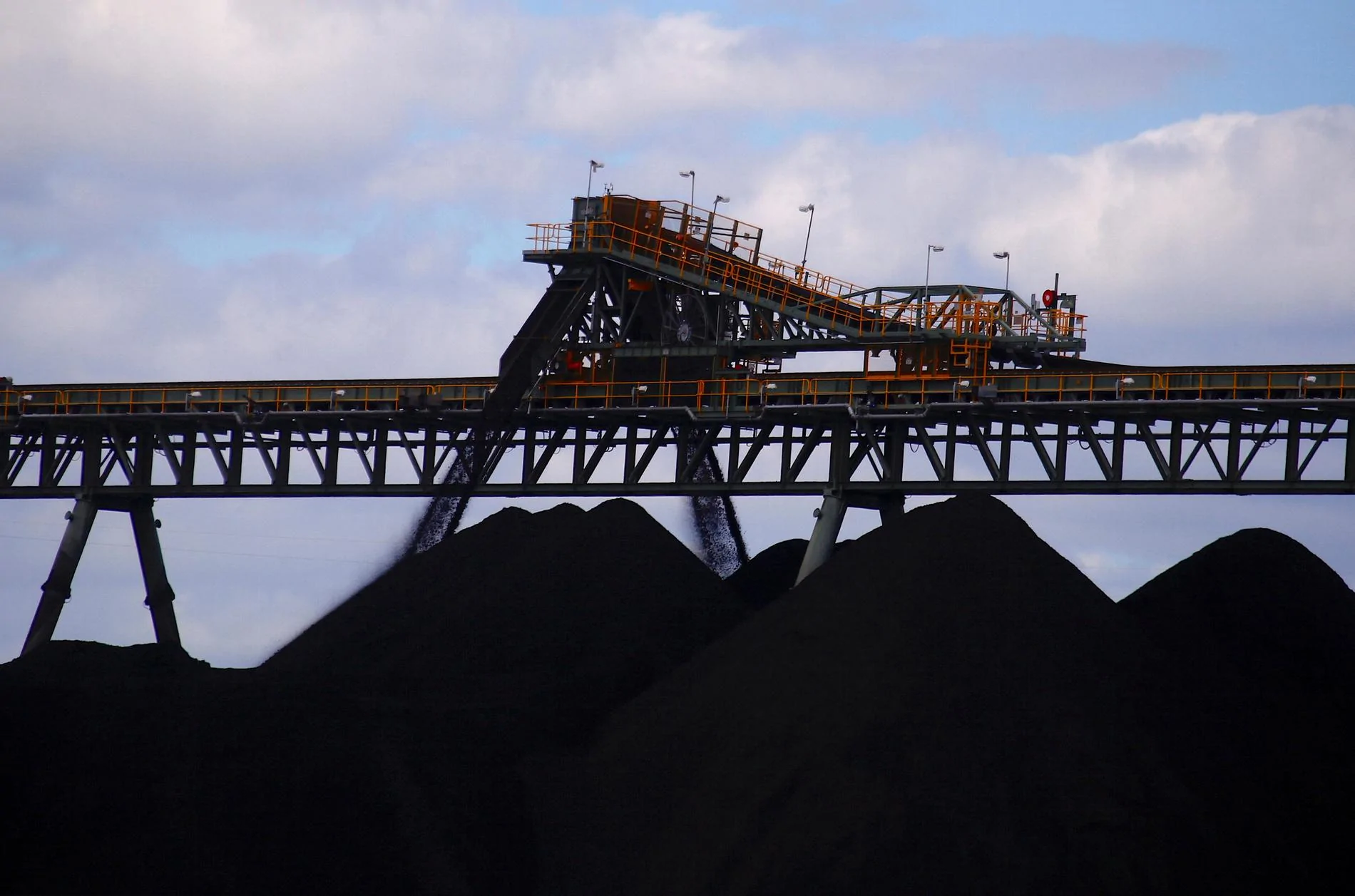 Tesla Cybertruck Australia sees strong future for coal beyond 2030 despite U.N. call E7JAPTDIENI3ZITELUQNM2DY7A