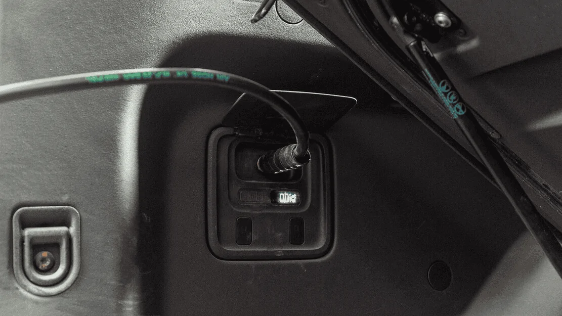 Tesla Cybertruck MotorTrend: 2022 Rivian R1T Spare Tire Explained: Fixing Flats Just Got Easier 1630966961640