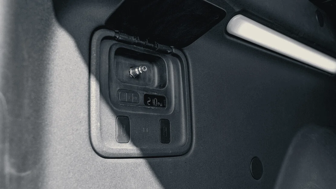 Tesla Cybertruck MotorTrend: 2022 Rivian R1T Spare Tire Explained: Fixing Flats Just Got Easier 1630967002022
