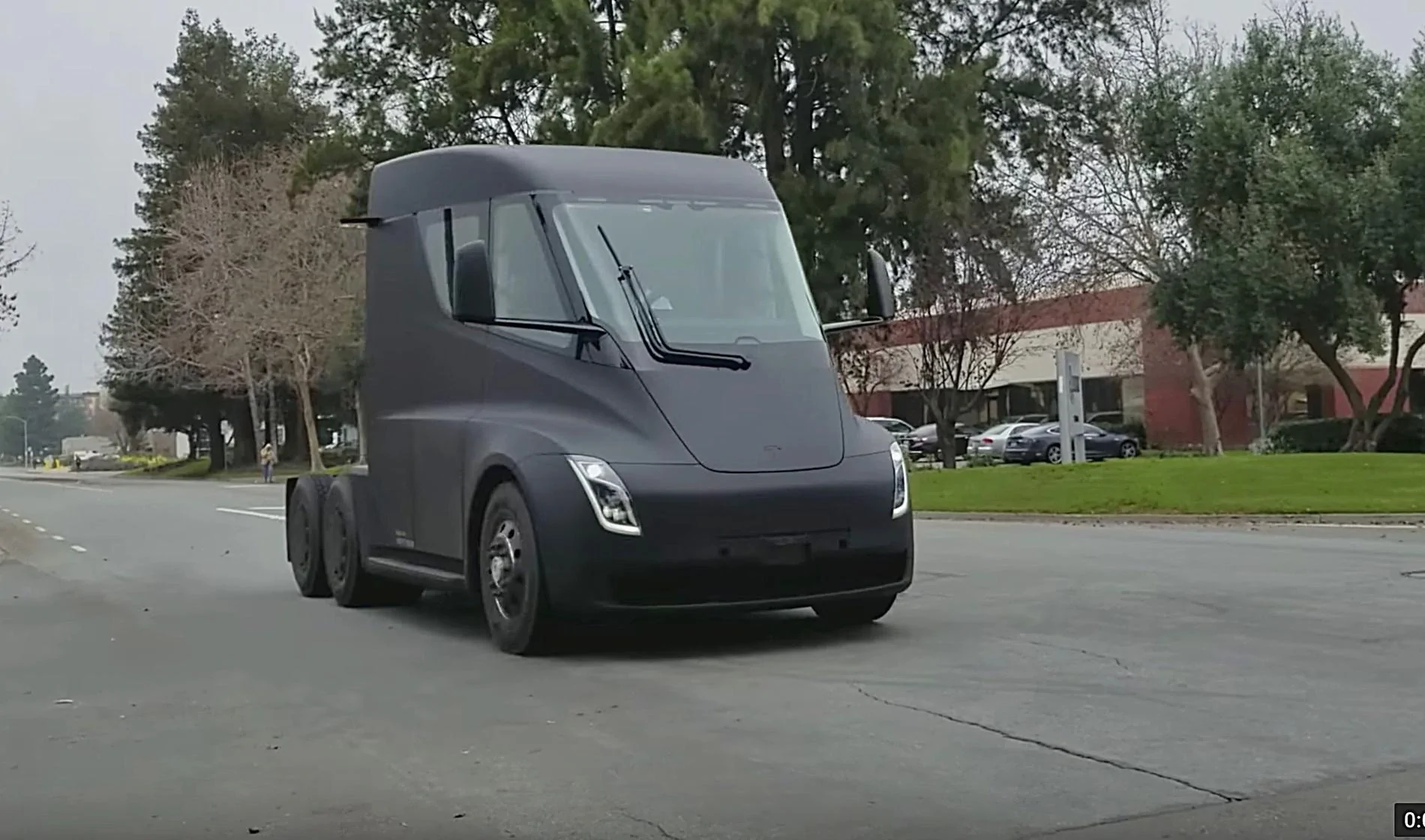 Tesla Cybertruck Cybertruck Windshield Glass spotted in new Tesla glass video? tesla-semi-sighting-sunnyvale-streets-jan-2018