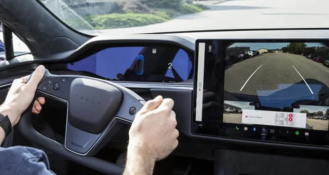 Tesla Cybertruck Consumer Reports: Tesla's New Steering Yoke Shows Little Benefit and Potential Safety Pitfalls ars-Inline-2021-Tesla-Model-S-Yoke-CR-Driving-9-21