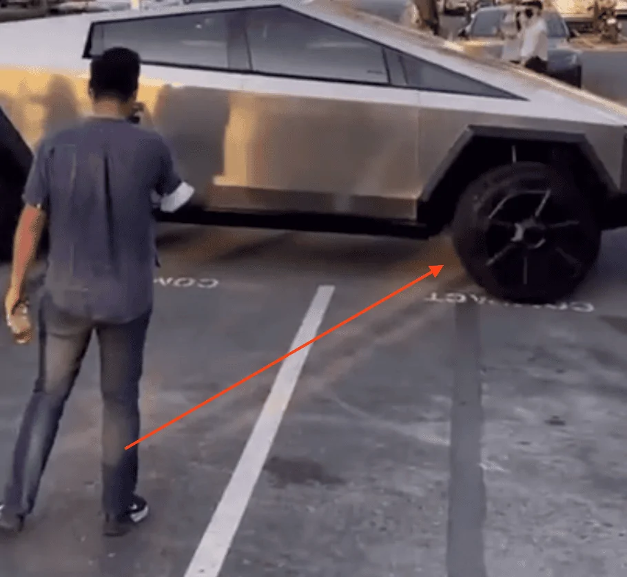 Tesla Cybertruck Videos: Cybertruck in the wild with no door handles! Screen Shot 2021-09-28 at 1.53.54 PM