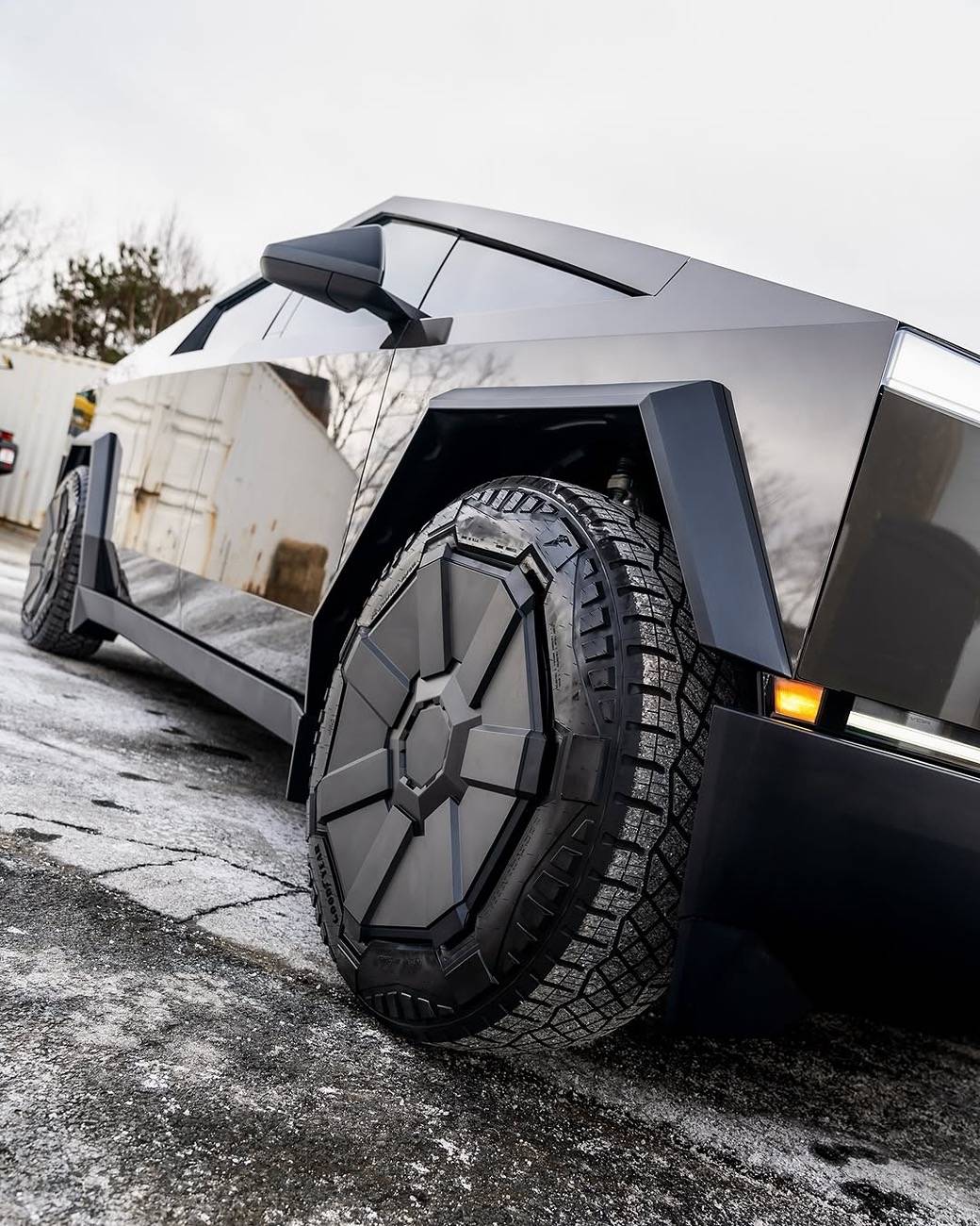 Tesla Cybertruck Pure PPF Platinum Cybertruck wrapped by Eastern Legends Snapinsta.app_472431480_18442797034073201_3617857464458770470_n_1080