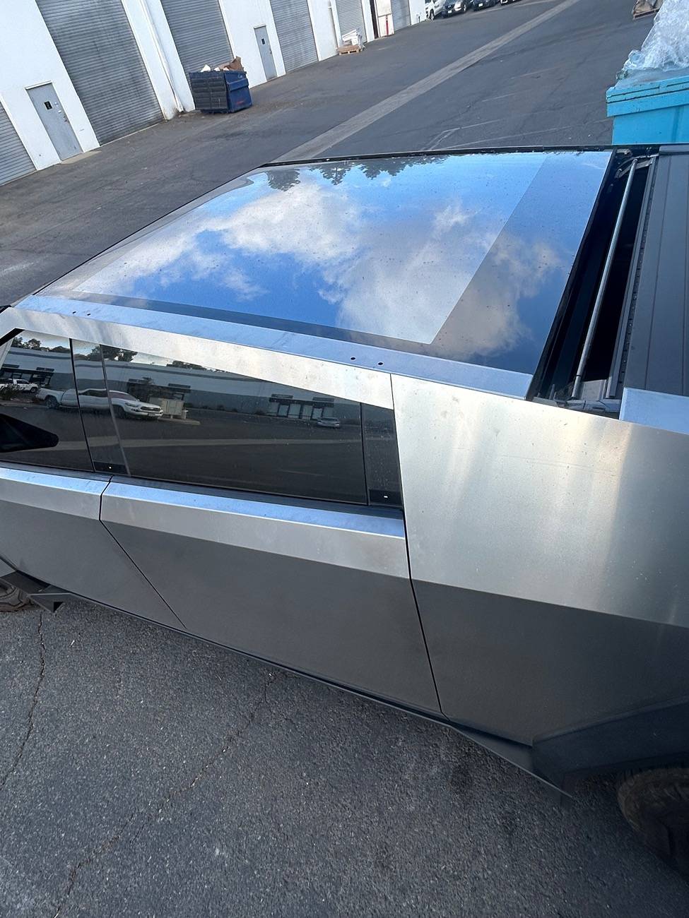 Tesla Cybertruck Stainless tailgate cap and sail panels IMG_5331