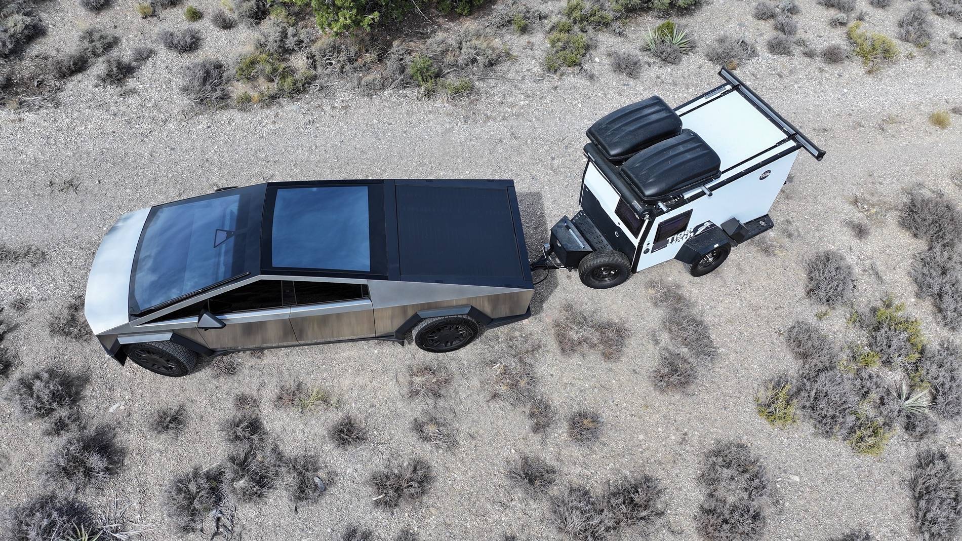 Tesla Cybertruck Anybody have experience with or thoughts about this spare hitch solution? dji_fly_20240920_122426_0154_1726886409231_photo