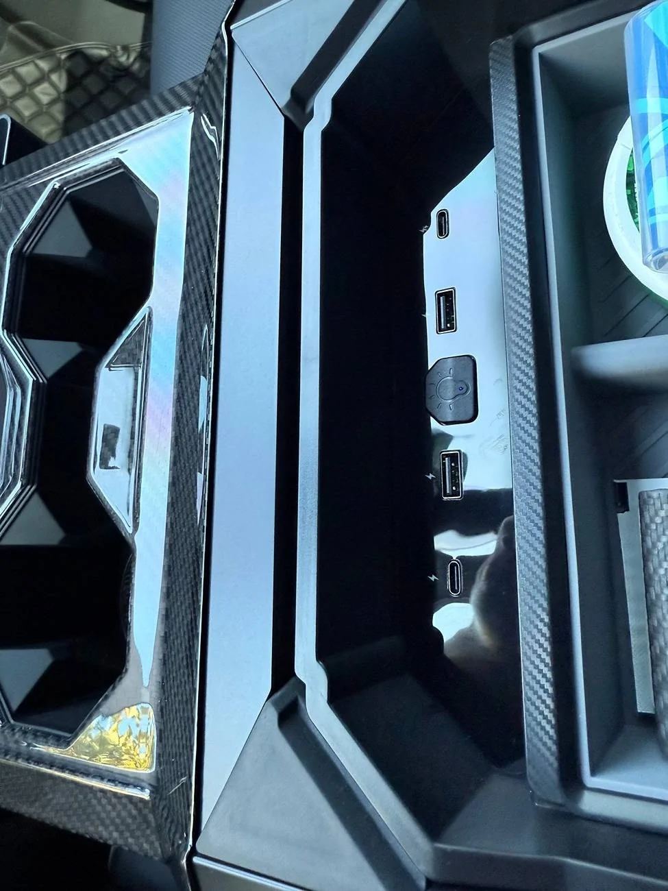 Tesla Cybertruck Carbon Fiber Dash Review and Closeups IMG_3947
