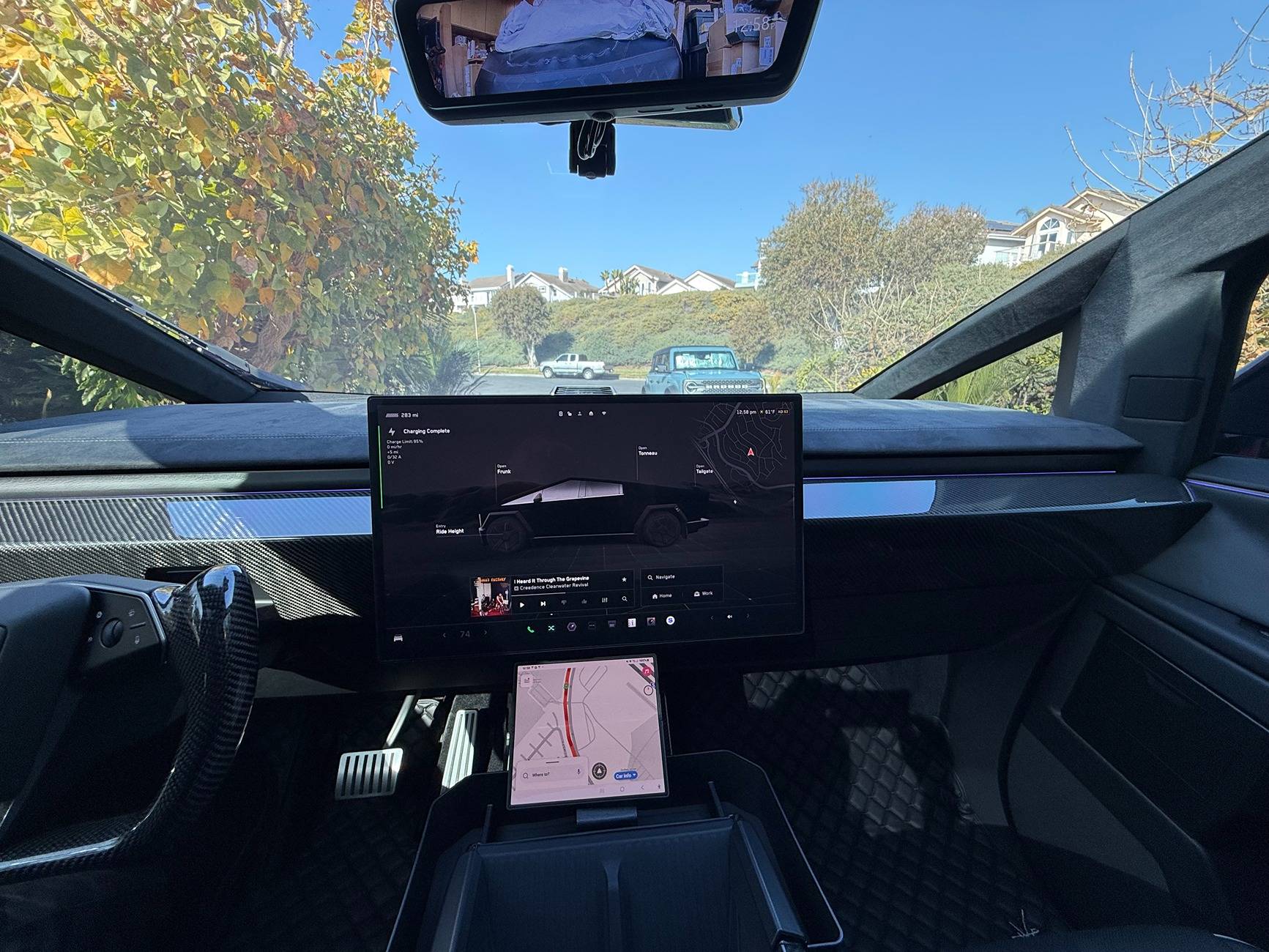 Tesla Cybertruck Carbon Fiber Dash Review and Closeups IMG_3941