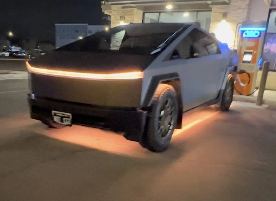 Tesla Cybertruck Underglow lighting kits. Do they cause problems? IMG_2869