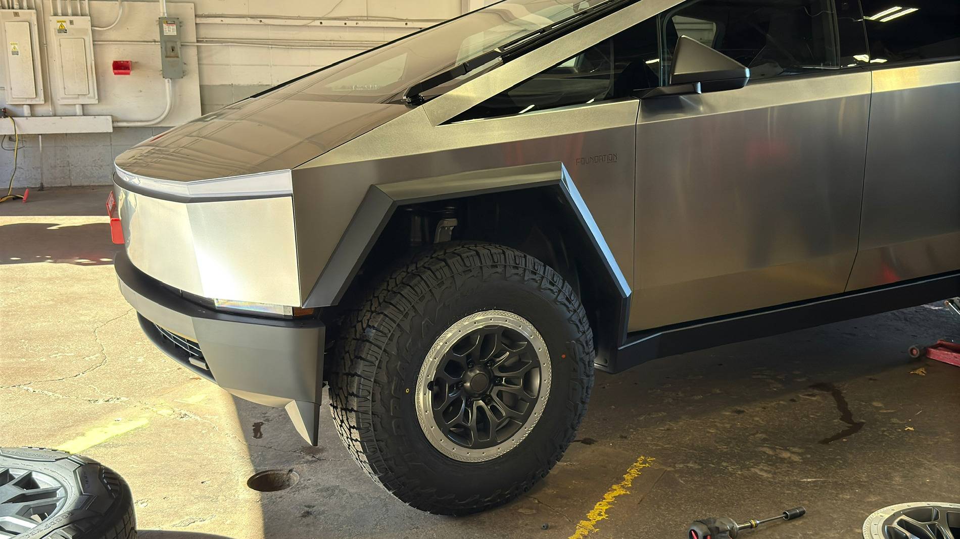 Tesla Cybertruck 3 Most Used and Underused Mods on your Cybertruck? 1737683952444-lh