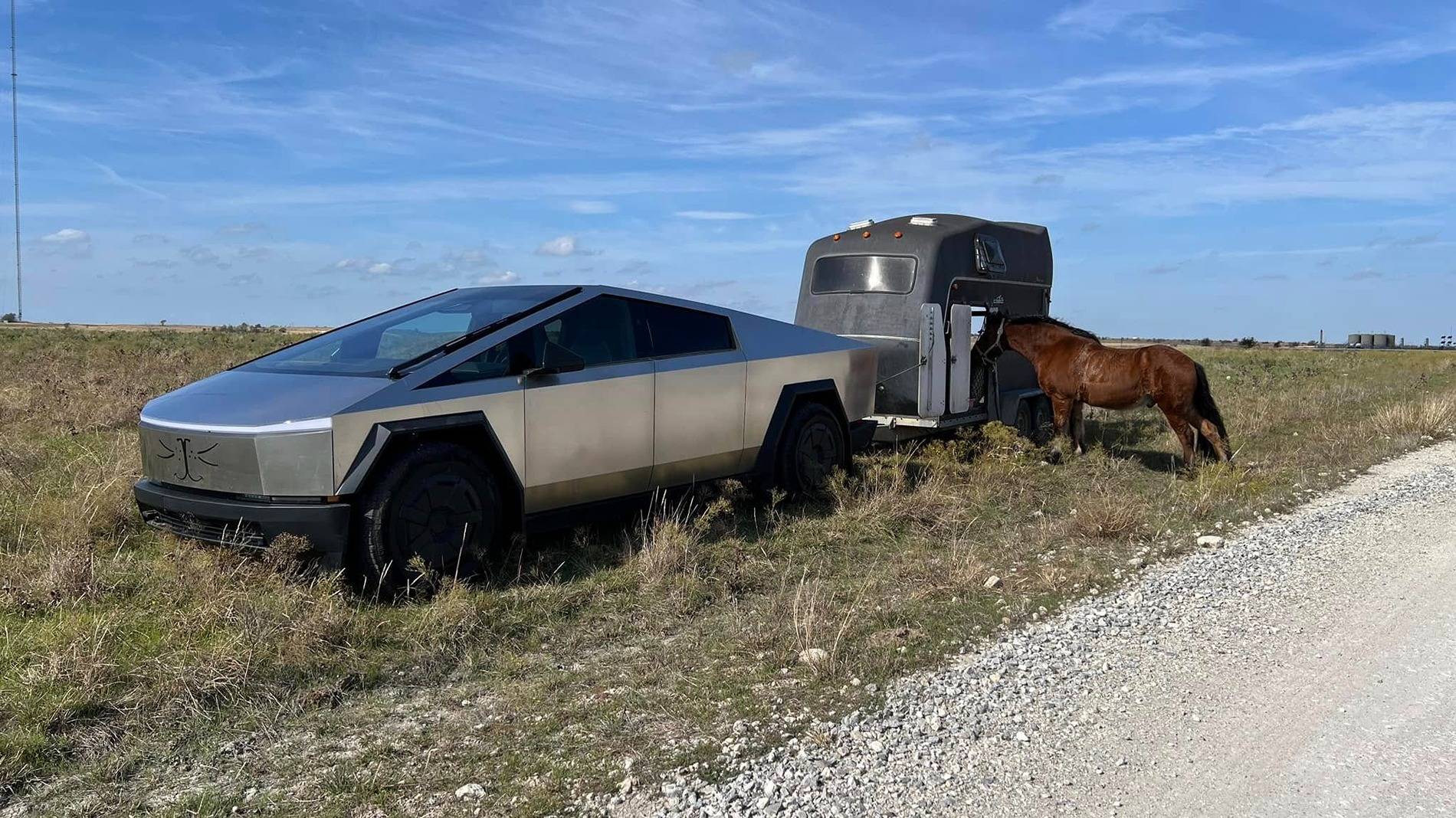 Tesla Cybertruck First Time Backing a Trailer with Rear-Wheel Steering: WOW! truck