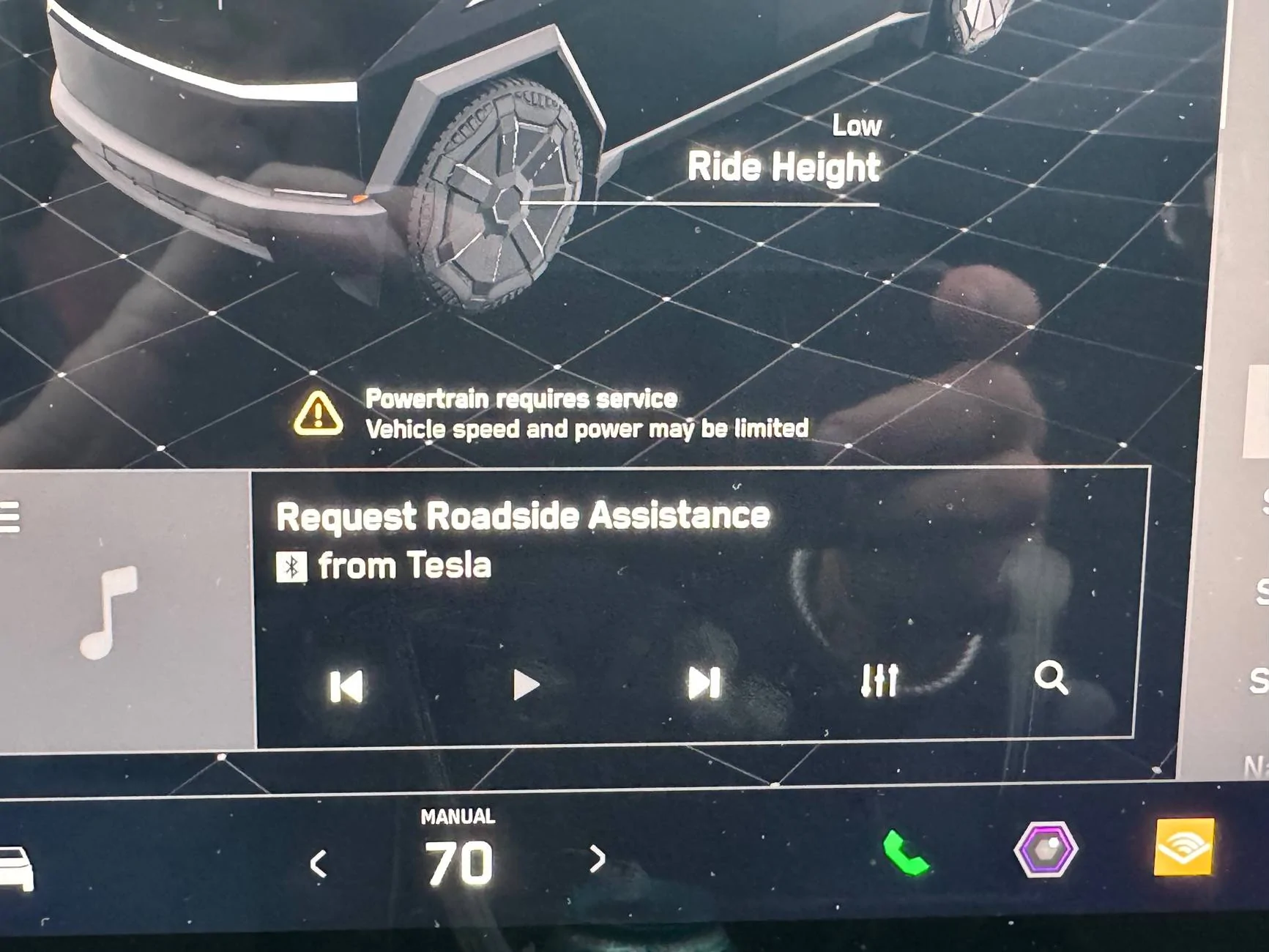 Tesla Cybertruck Tow Required from Supercharger Station (Error Code: DIRER_a149) IMG_7334