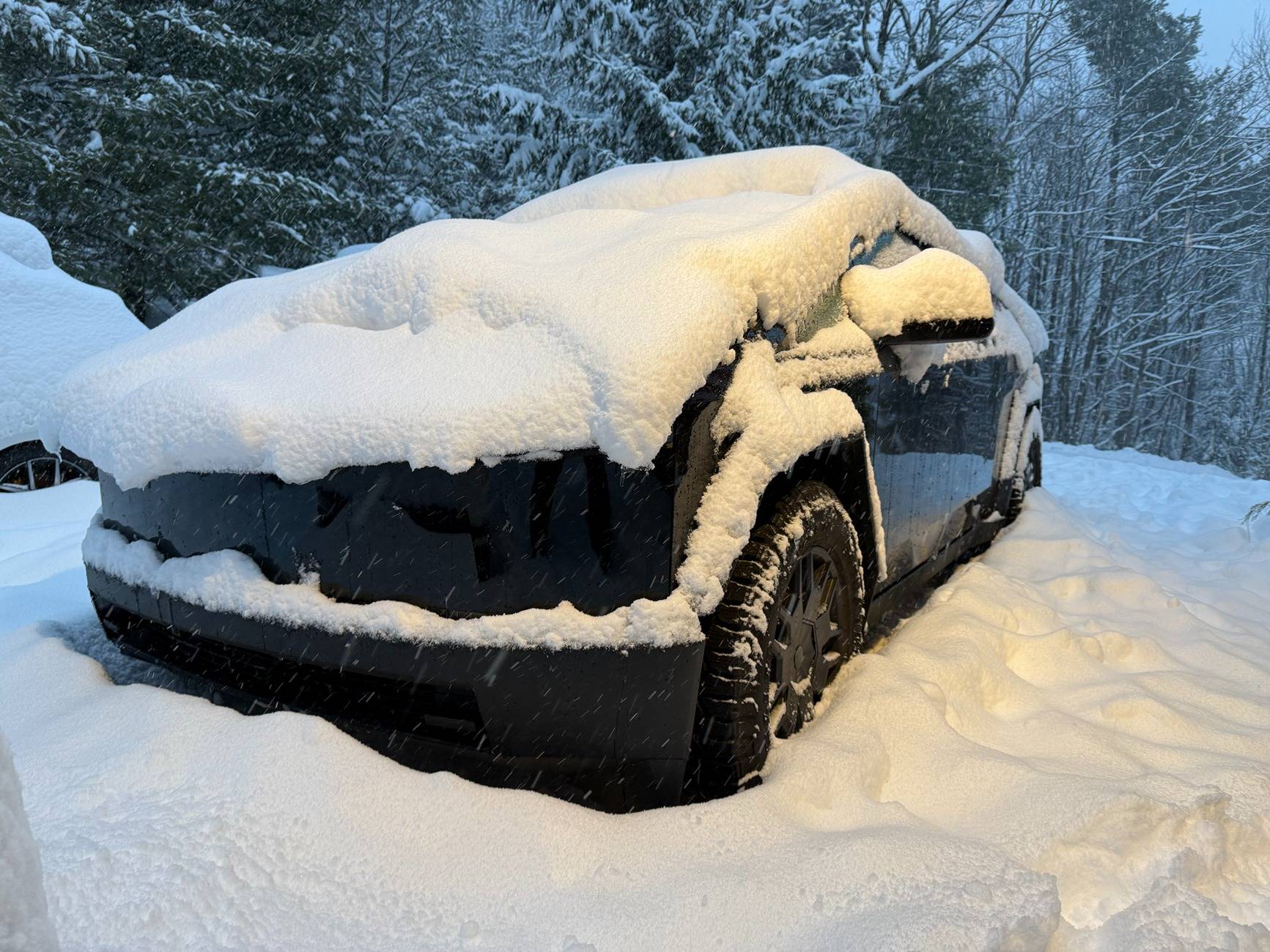 Tesla Cybertruck Stock Tires, DuratracRTs and Blizzaks, oh my! IMG_6340